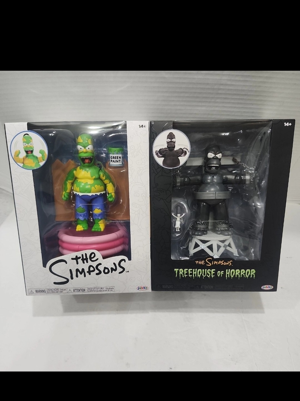 Jakks Pacific The Simpsons Treehouse of Horror King Homer Furious Homer Figures